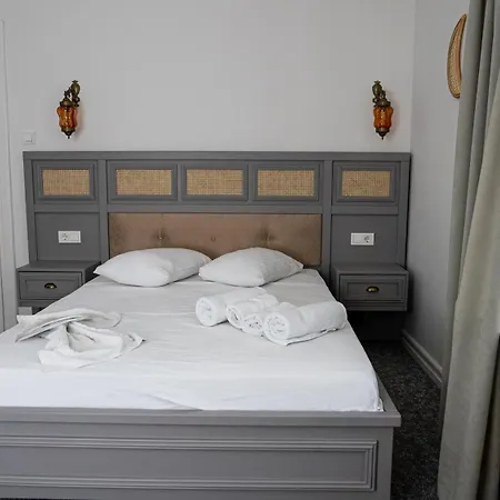 Διαμέρισμα Bueyuekada Ece *