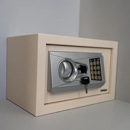 Bueyuekada Ece * Πριγκηπονήσια