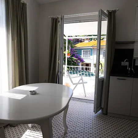 Bueyuekada Ece Апартаменты Адалар