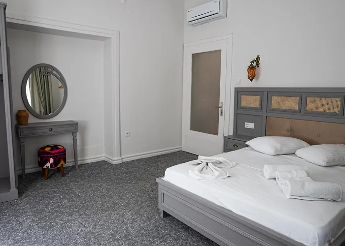 Bueyuekada Ece Adalar