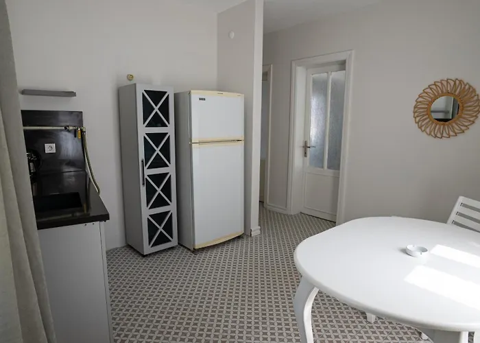 Bueyuekada Ece Apartment