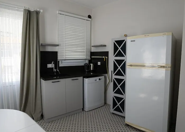 Bueyuekada Ece Apartment Adalar