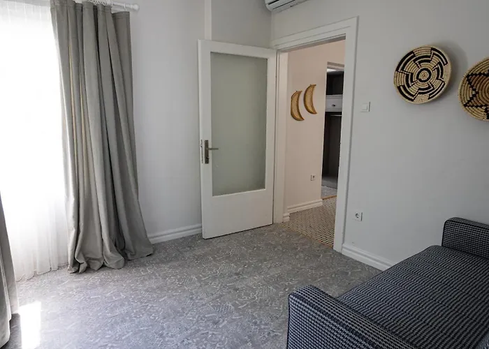 Bueyuekada Ece Apartment *