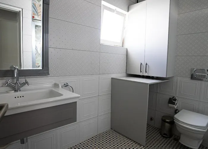 Bueyuekada Ece Apartment